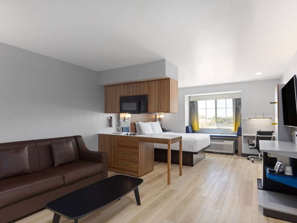 Microtel Inn & Suites by Wyndham Tracy - featured photo