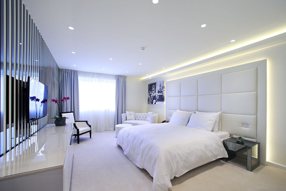 Hotel 9 — 4-Star Luxury Hotel in Zagreb, Croatia