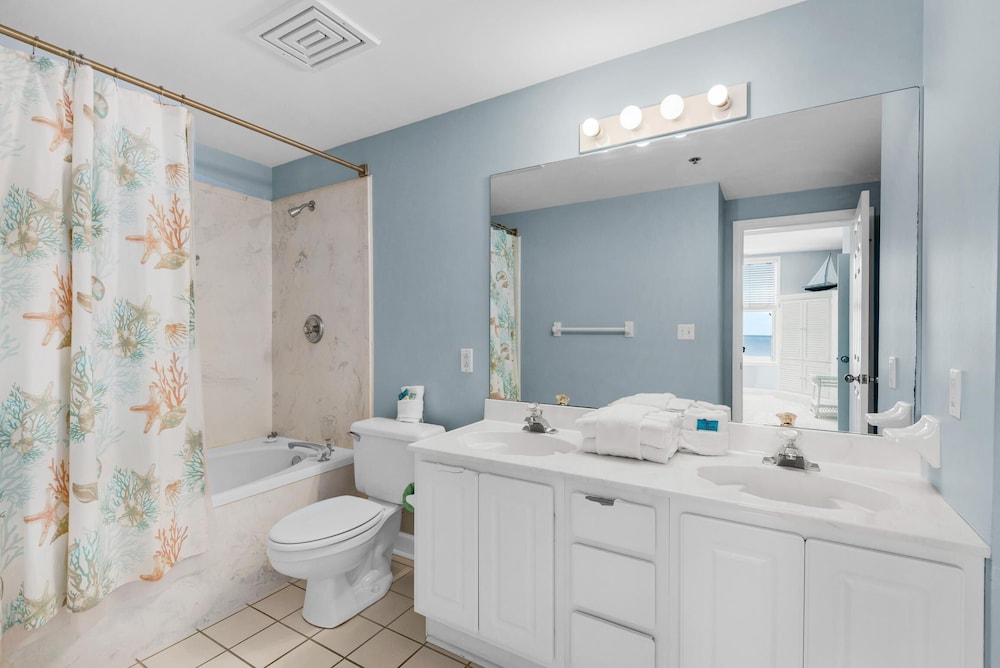 Santa Rosa Towers unit 1402 Three Bedroom Condo - photo 20