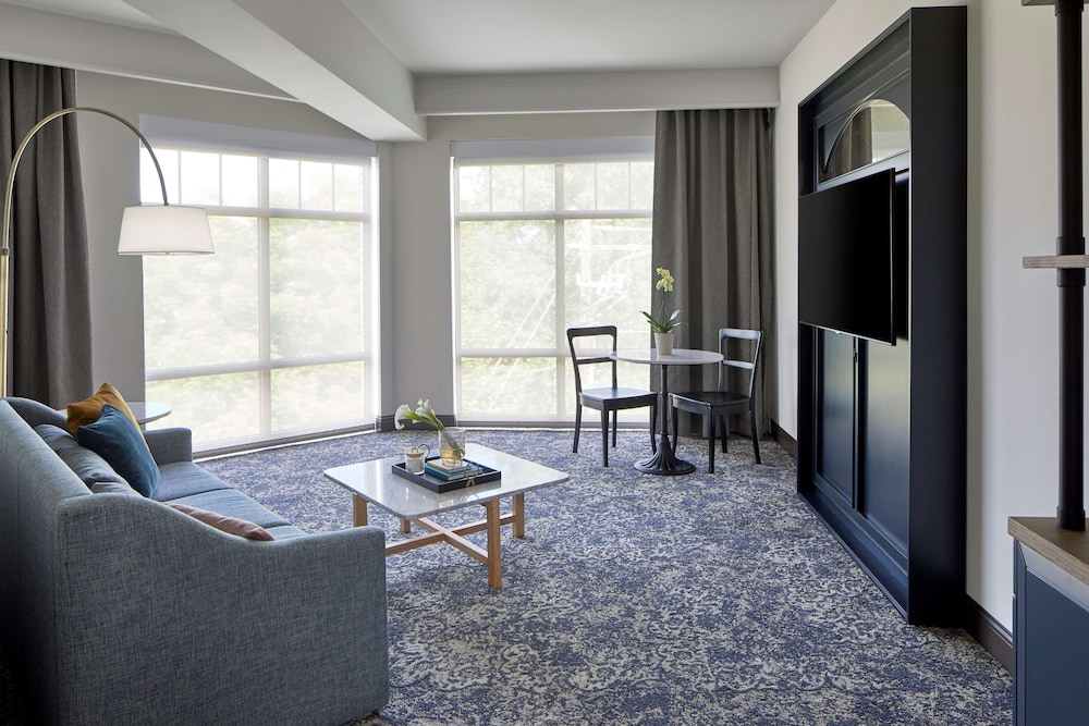 The Hamilton Alpharetta Curio Collection by Hilton - photo 10