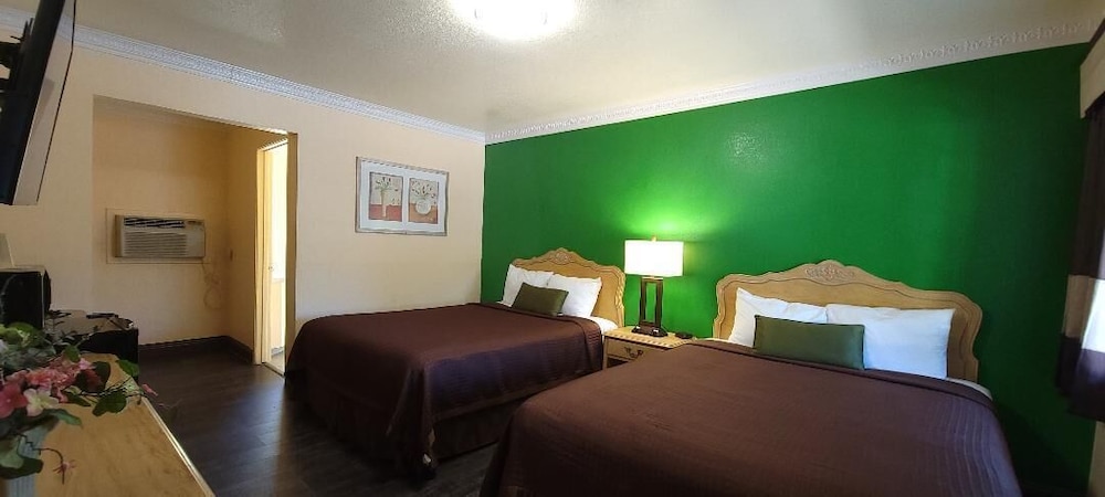 Lakeview Inn Lucerne - photo 25