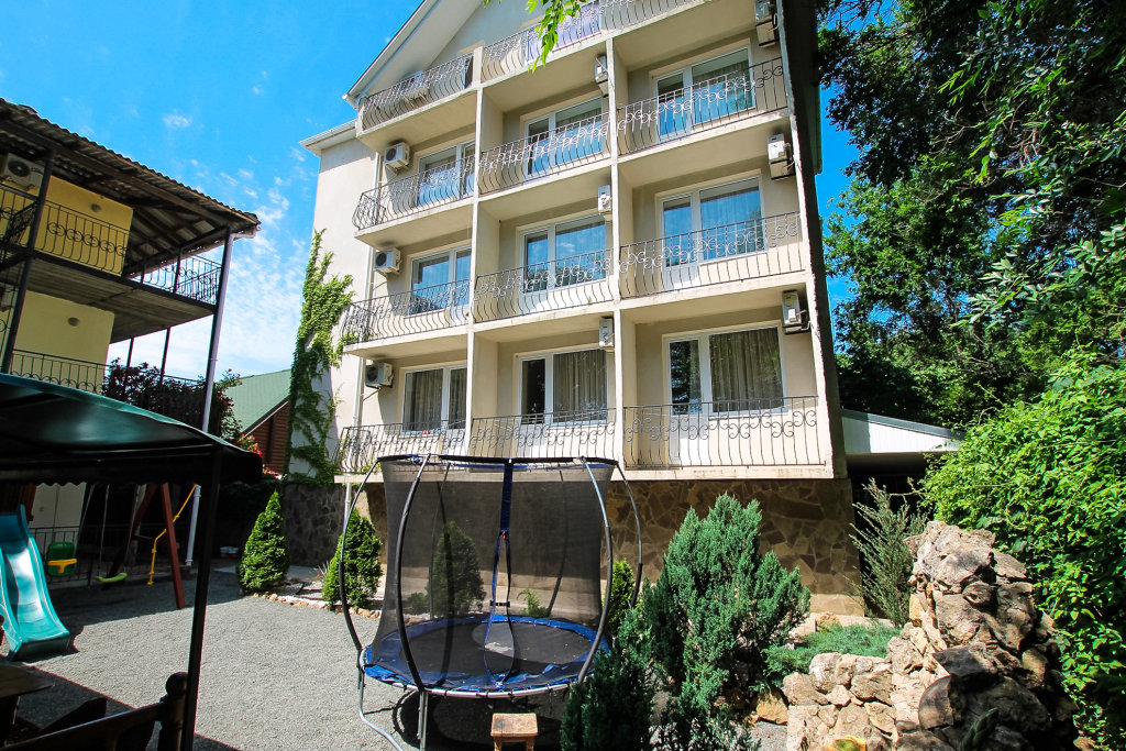 Korall Guest House 21010192 — Yashkul