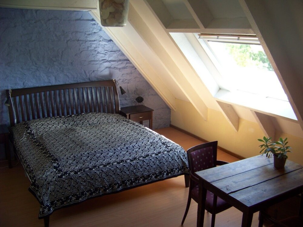 Le Cheval Rouge - carbon neutral hotel in Prat