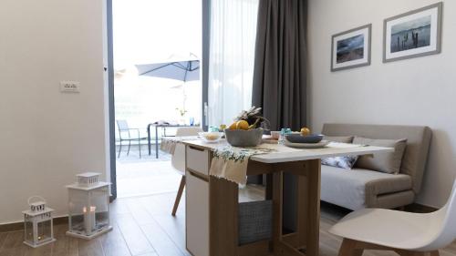 La Casa Di Marty Per 3 — 4-Star Luxury Hotel in Torre Del Lago Puccini, Italy
