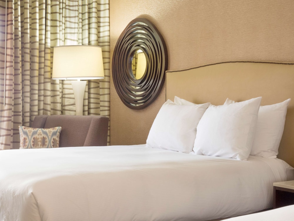 Hilton Phoenix Airport - photo 26