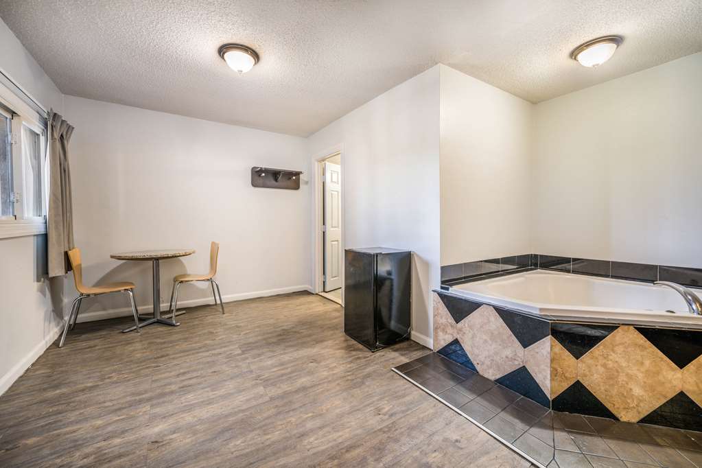 Motel 6 Toms River NJ Near Seaside Heights - photo 11