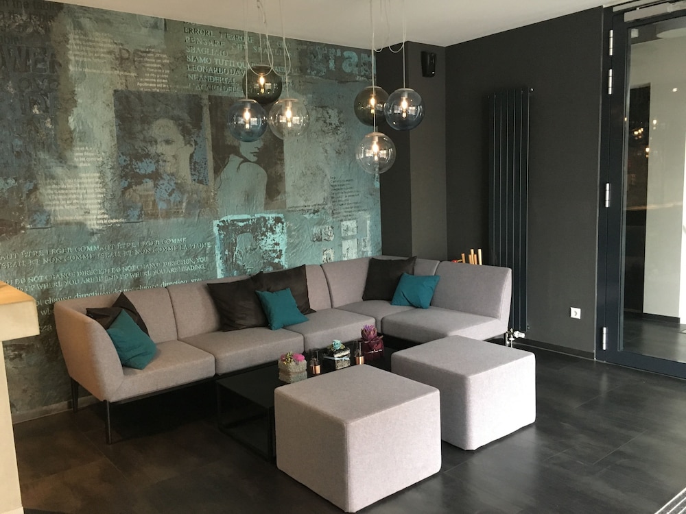 Design & Lifestyle Hotel Estilo — Aalen — photo 3
