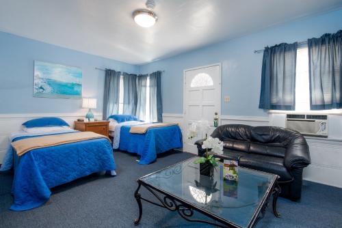 Wilshire Motel - photo 14