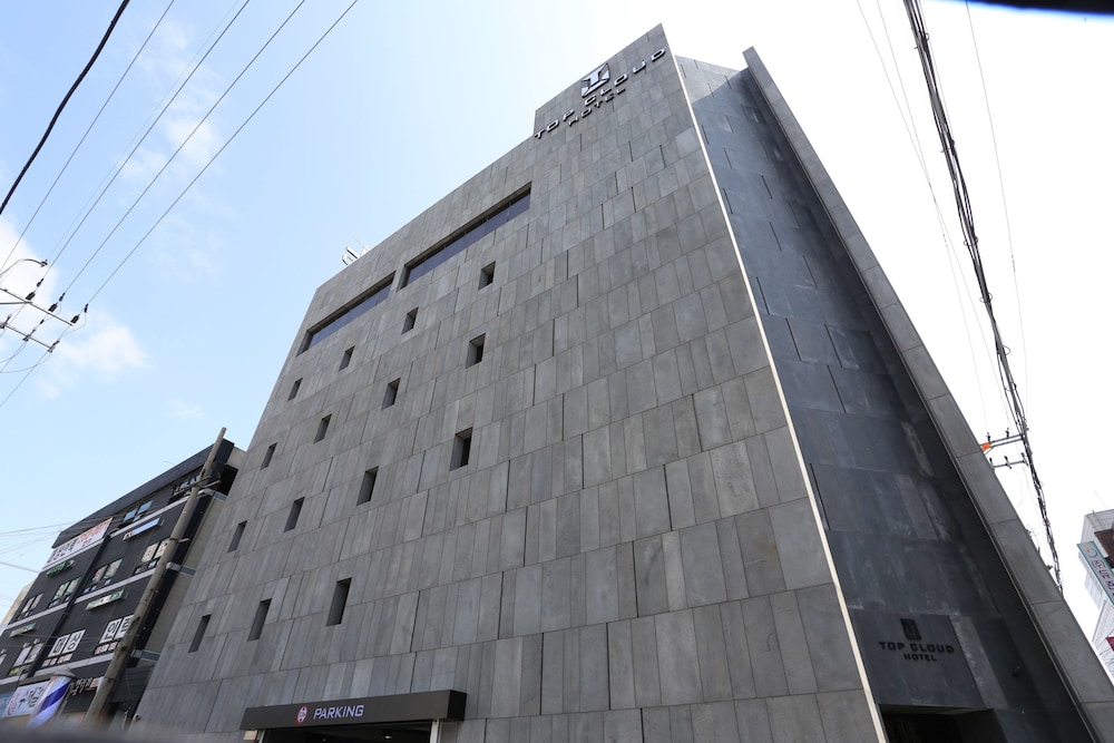 Suwon Top Cloud Hotel in Suwon, South Korea