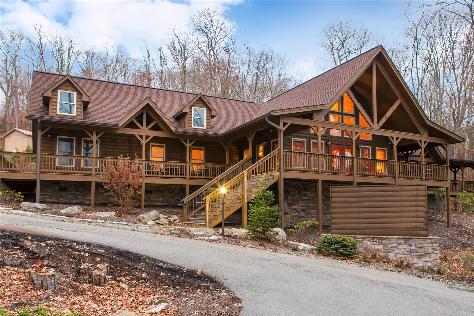 Bluegreen Vacations Blue Ridge Village an Ascend Collection Resort in Banner Elk, United States