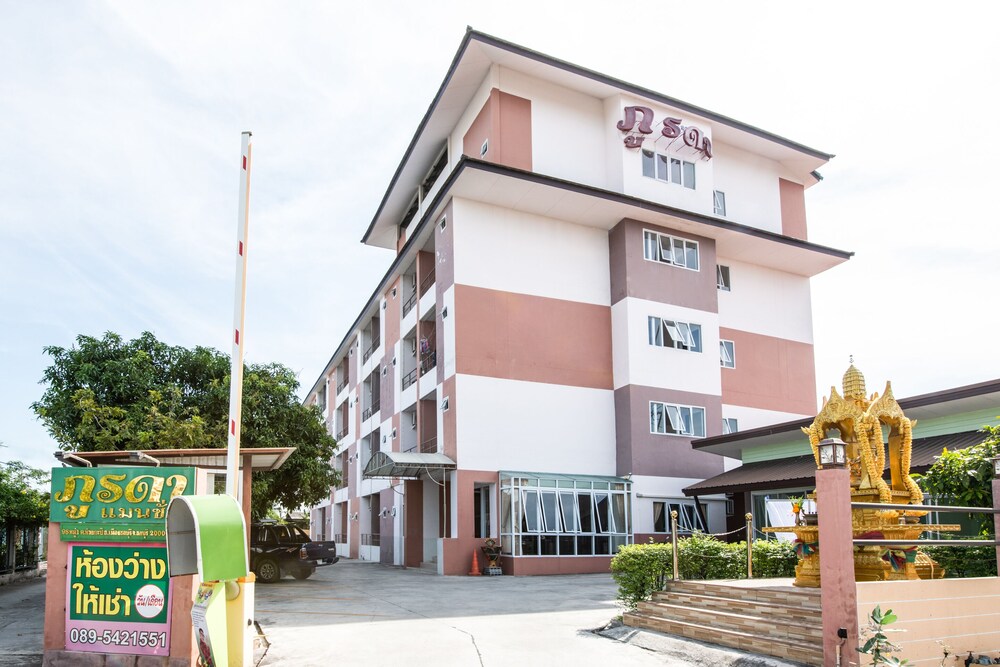 Purada Mansion - last minute hotel in Chon Buri