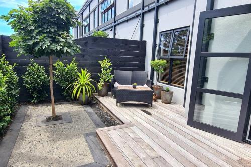 Apartment 1 Haddin Court Executive One Bedroom — 4-Star Luxury Hotel in Blenheim, New Zealand