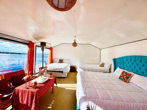 Uros Qota Uta in Puno, Peru