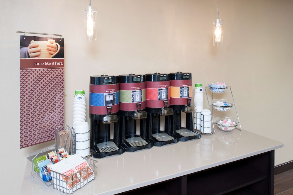 Hampton Inn Muskegon - photo 34