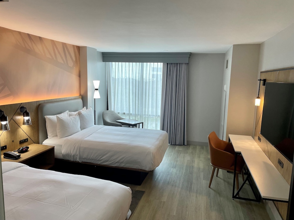 Houston Marriott North - photo 14