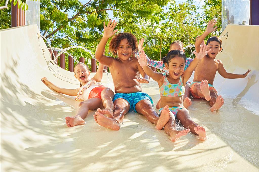 RM Jungala AE Kids Slides