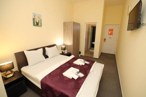Hotel California - carbon neutral hotel in Budapest