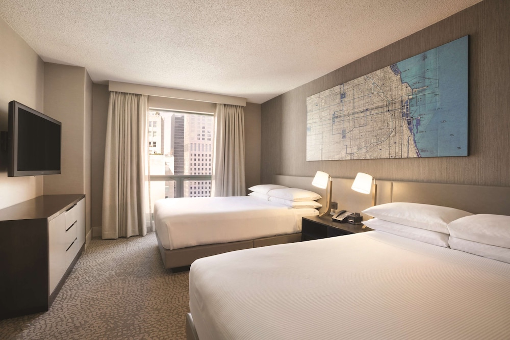Hilton Chicago Magnificent Mile Suites - photo 15