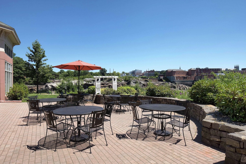 Hilton Garden Inn Auburn Riverwatch - photo 48