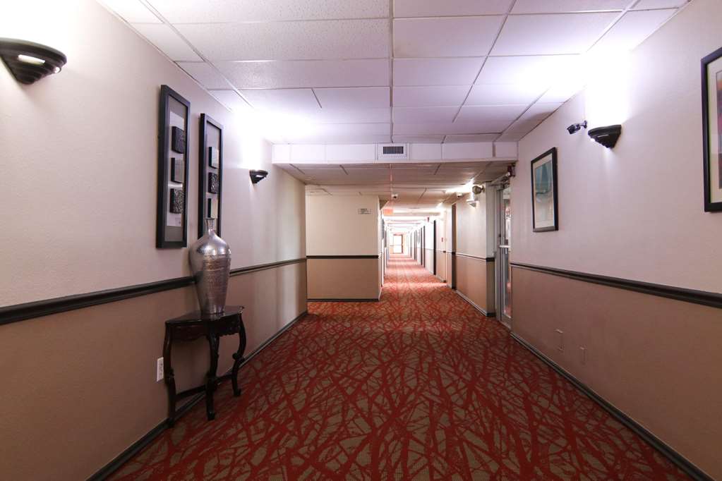 Ramada by Wyndham Davenport Orlando South - photo 29