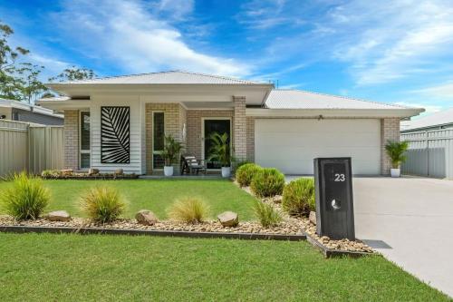 Oscar’s Broulee Beach Luxury Coastal Living