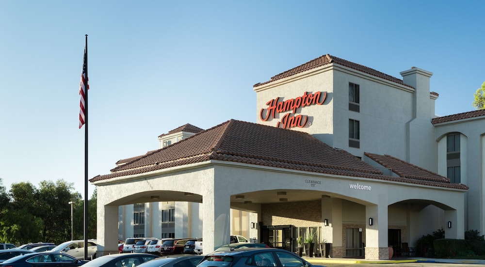 Hampton Inn Los Angeles Santa Clarita - photo 32