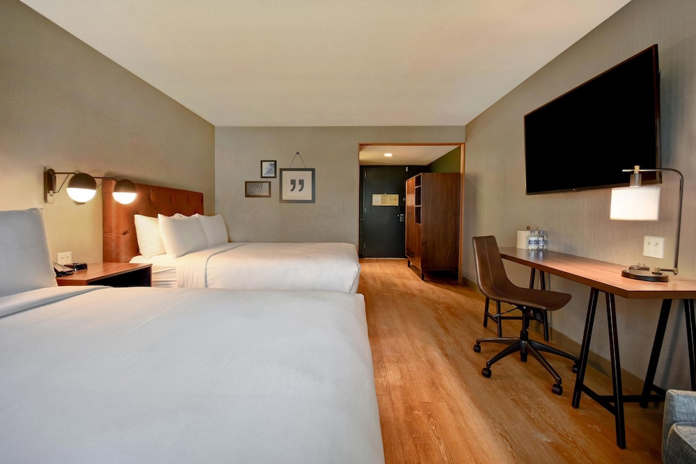 Four Points by Sheraton Boston Newton - photo 7