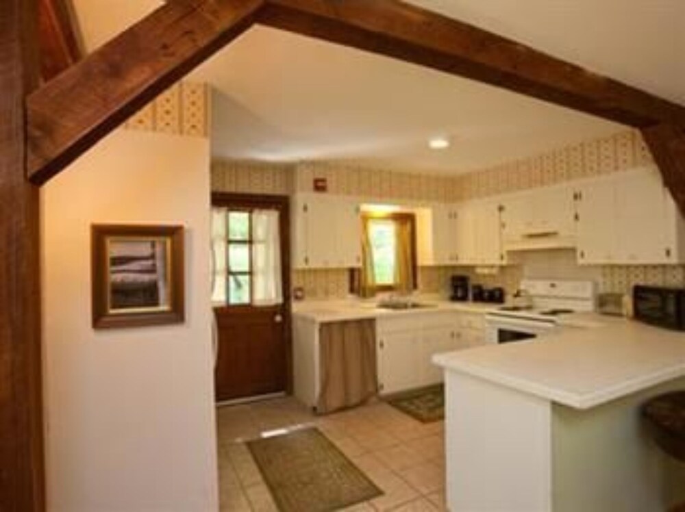 Arlington's West Mountain Inn - photo 41