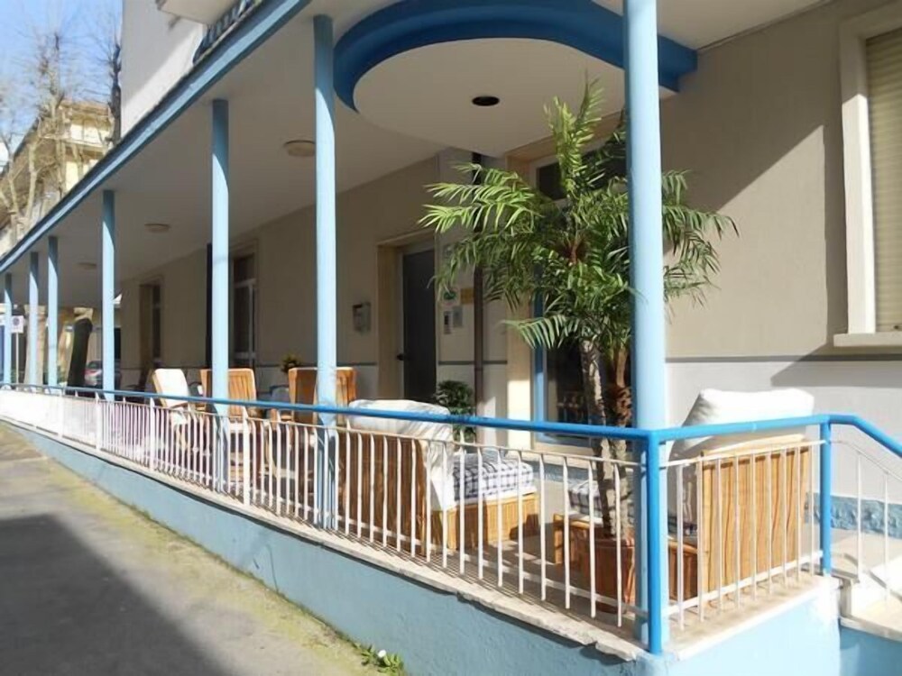 Hotel Villa Dei Platani — Rimini