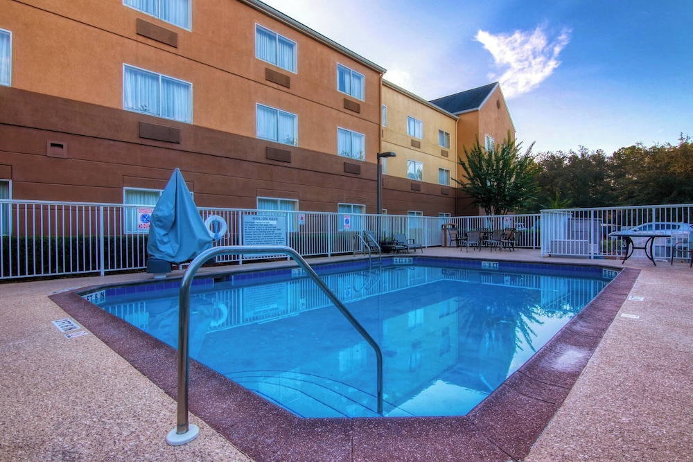 Fairfield Inn & Suites Jacksonville Airport - photo 17