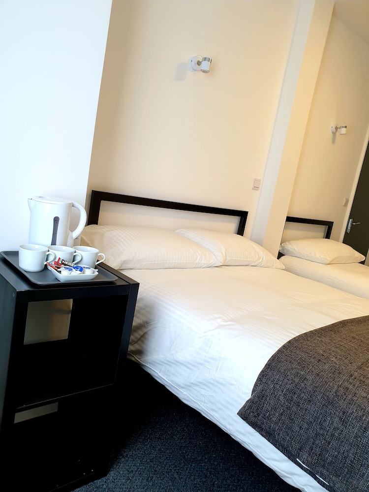Wanstead Hotel - last minute hotel in London