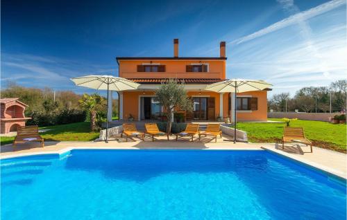 Villa Montreo — 4-Star Luxury Hotel in Tinjan, Croatia
