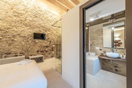 Borgo Baccile by Vini Fantini — hotel in Crecchio