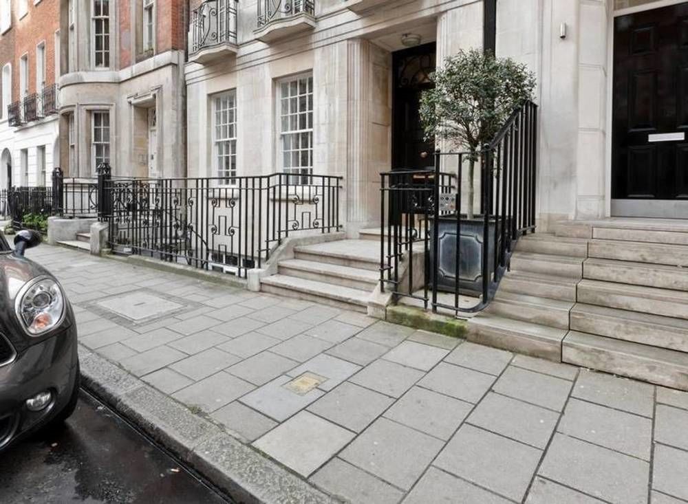 Oxford Circus Luminous Gem Sleeps 4
