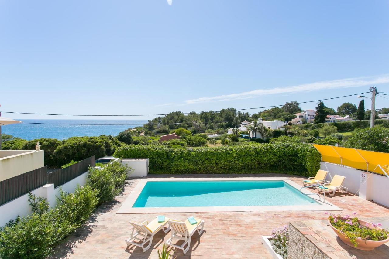 Carvoeiro Villa with Private Pool Stunning View and just 5 min walk from the beach — 4-Star Luxury Hotel in Carvoeiro, Portugal