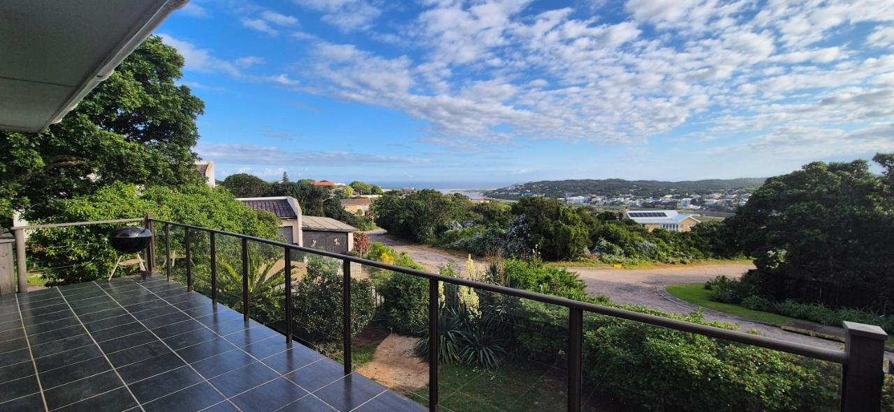 The Barefoot Nook - carbon neutral hotel in Unknown City