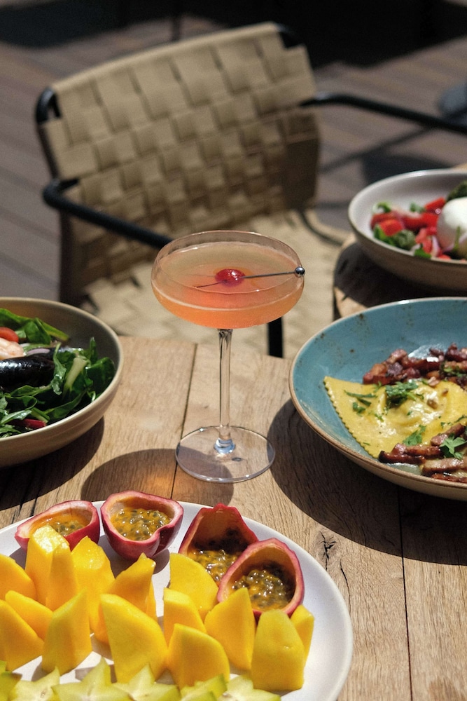 מזון ומשקאות