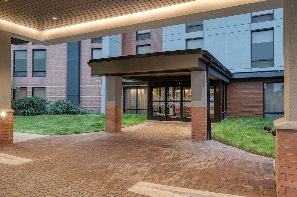 Hampton Inn Baltimore White Marsh - photo 65