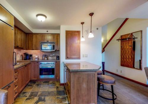 Resort At Squaw Creek Suites #226 & #228 — hotel in Foresthill