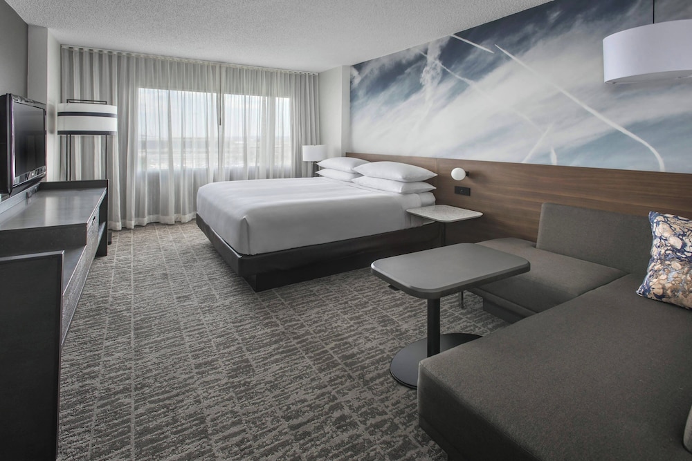 Newark Liberty International Airport Marriott - photo 7