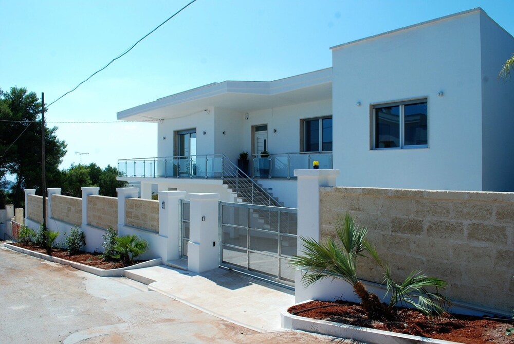 Villa Finibus Terrae — 4-Star Luxury Hotel in Castrignano Del Capo, Italy