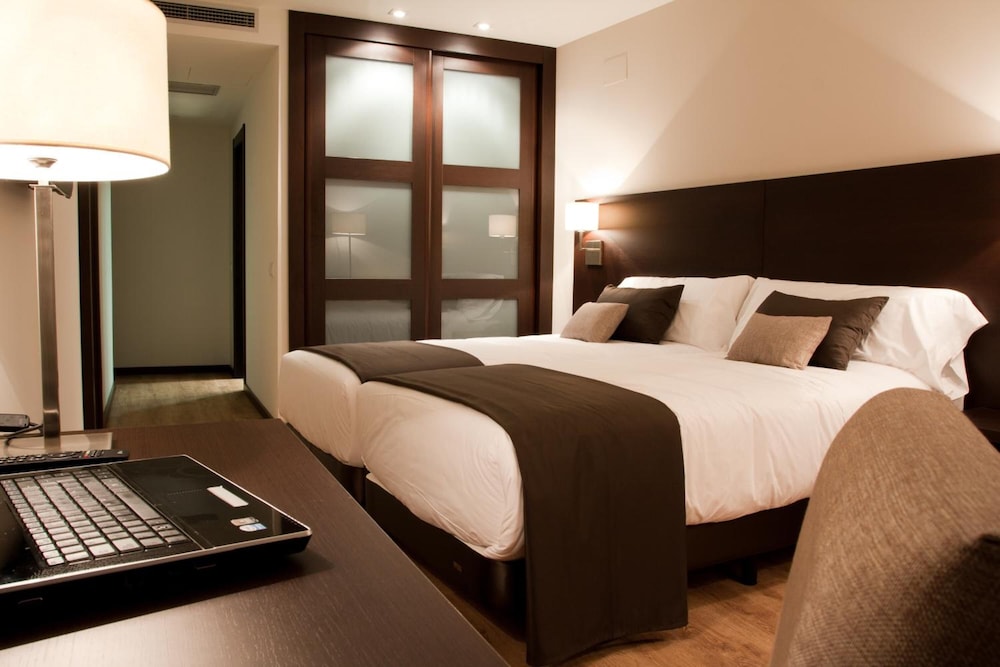 Hotel Paloma — hotel in Tomelloso