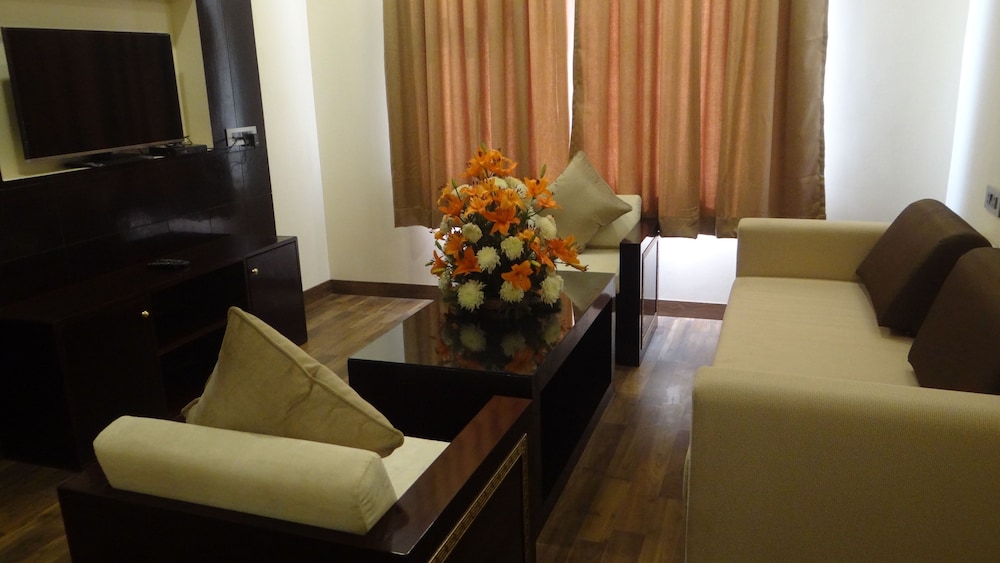 The Legend Hotel — Allahabad — photo 2