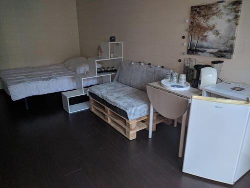 Joli Studio Prive in Mont-De-Marsan, France