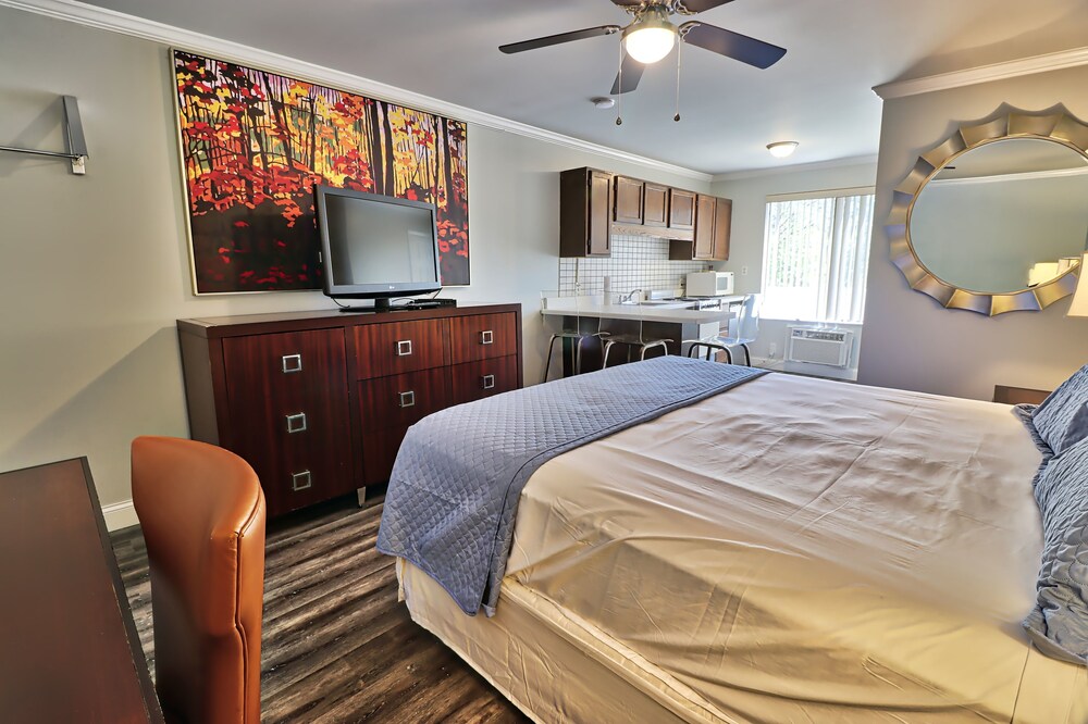 Serendipity Inn - photo 21