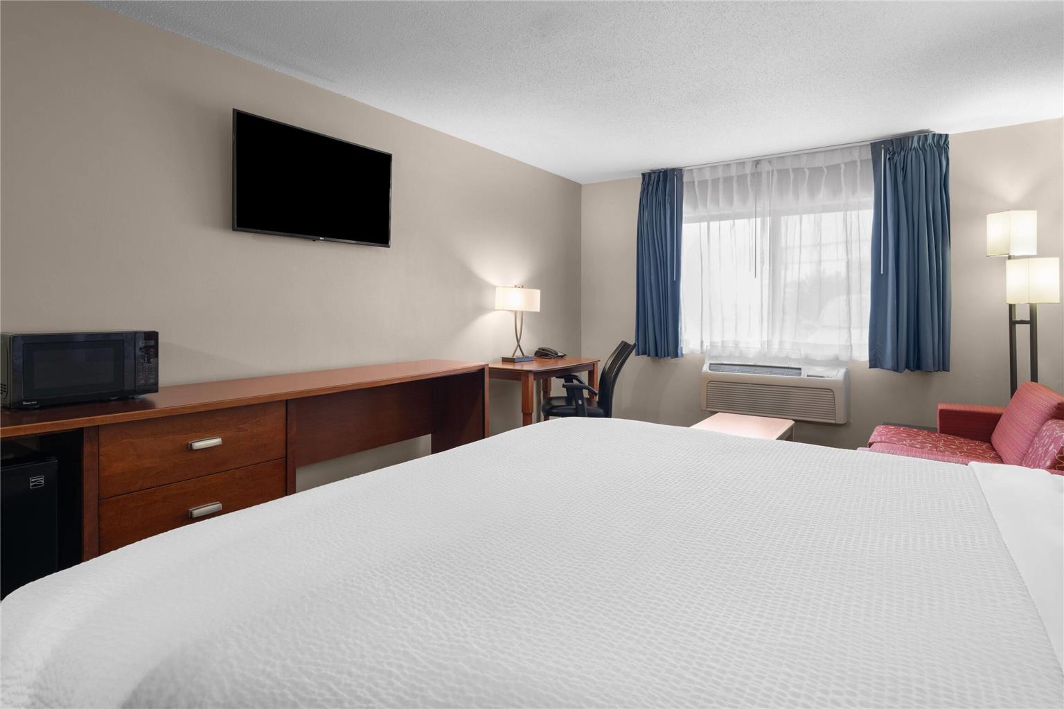 Travelodge by Wyndham Fargo West Acres - photo 12