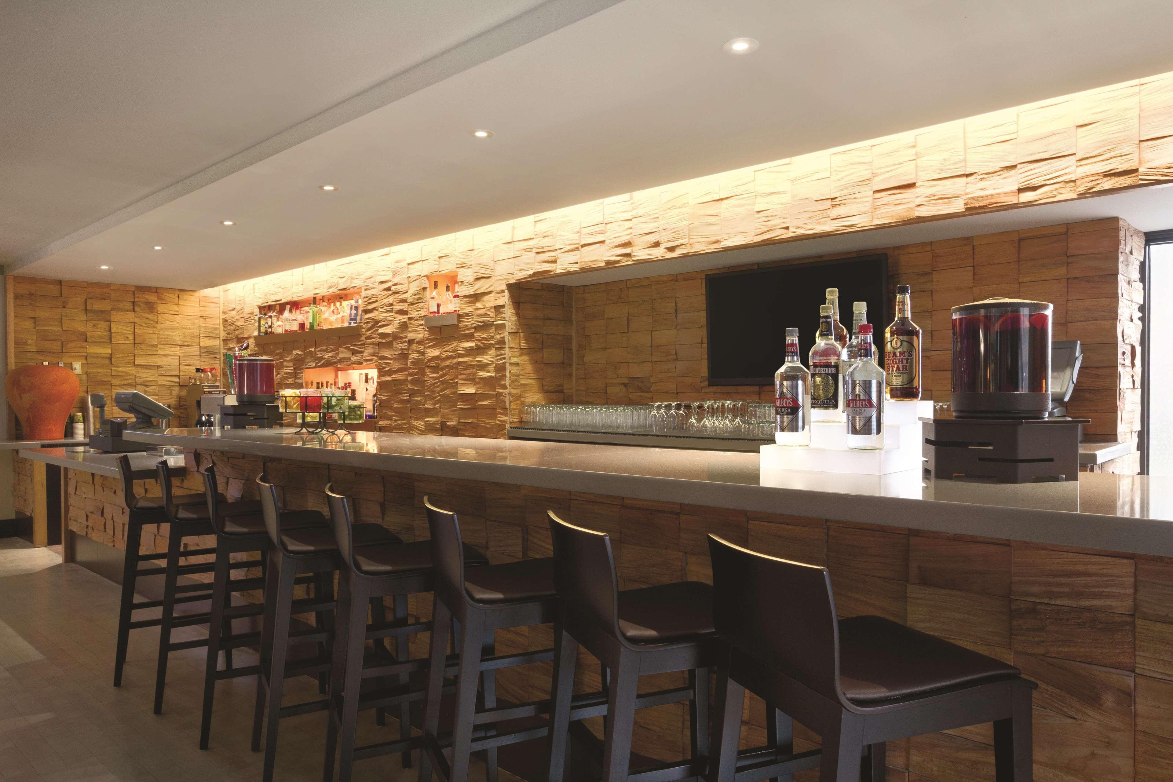 Embassy Suites by Hilton Baltimore Inner Harbor - photo 16