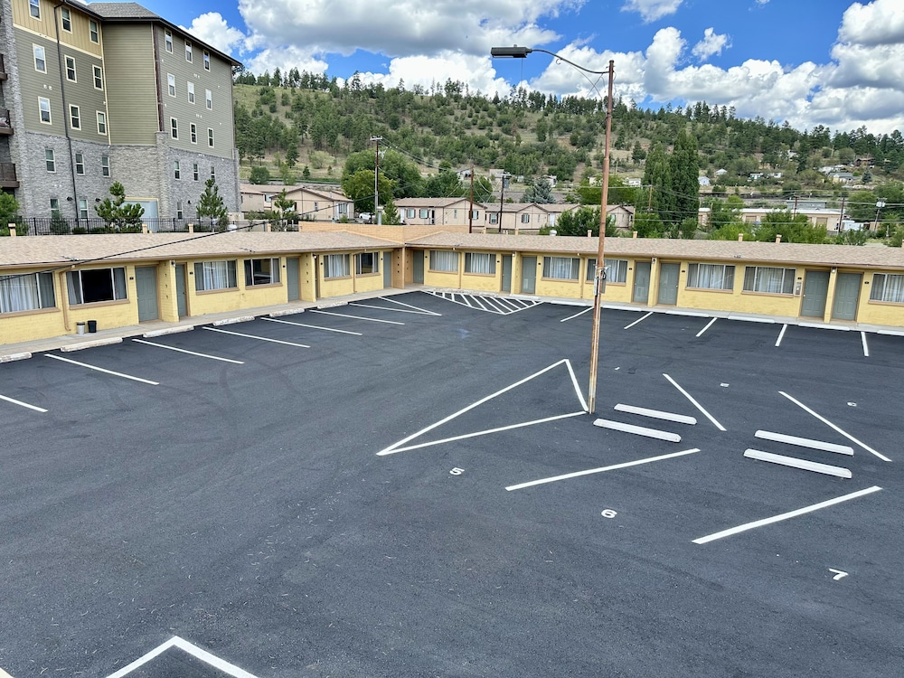 West Inn NAU Downtown Flagstaff - photo 18