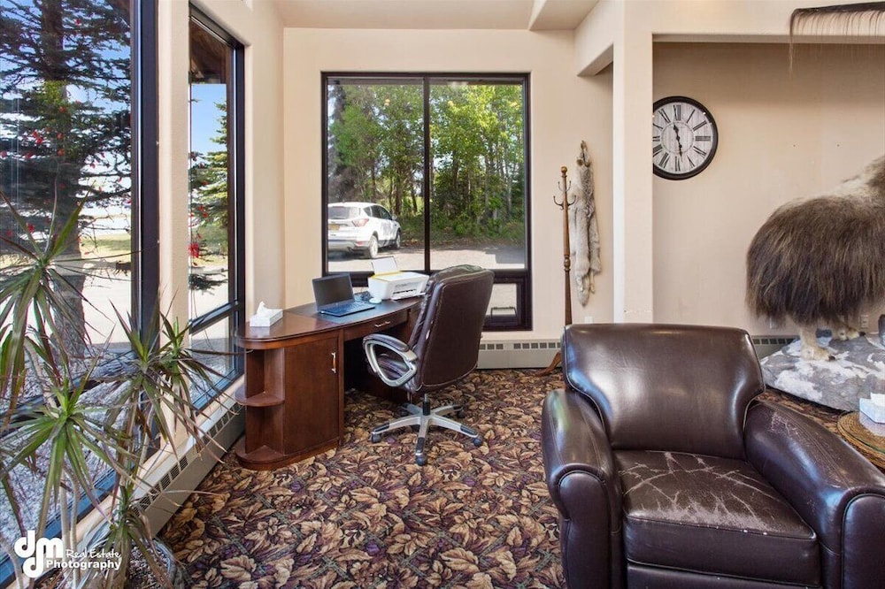 Kenai Airport Hotel - photo 15