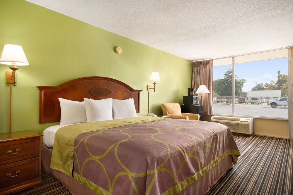 American INN of Orangeburg - photo 10